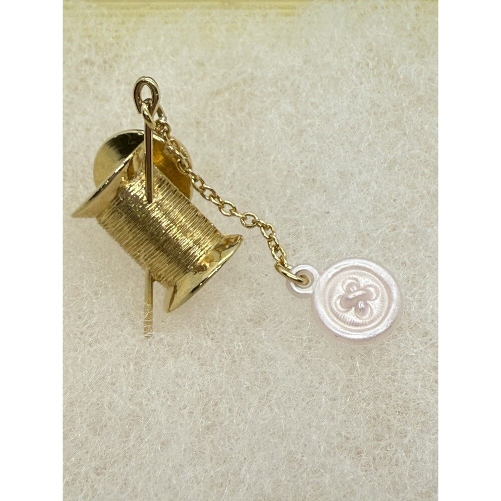 Spool Of Thread Needle With Dangle Button Avon Gold Tone Sewing Lapel Pin Vtg
